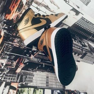 AIR JORDAN 1 MID SE (PS)